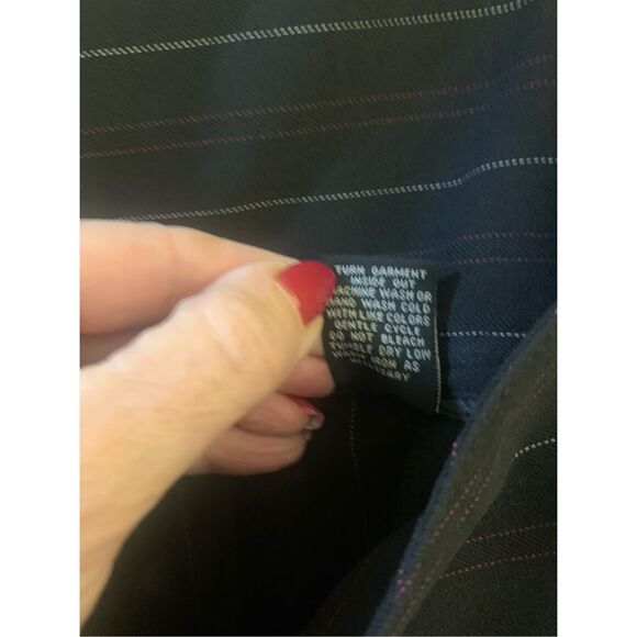 LARRY LEVINE SKIRT OFFICE SIREN STRAIGHT BLACK W/RED AND WHITE PINSTRIPES SZ 14 - Picture 5 of 13